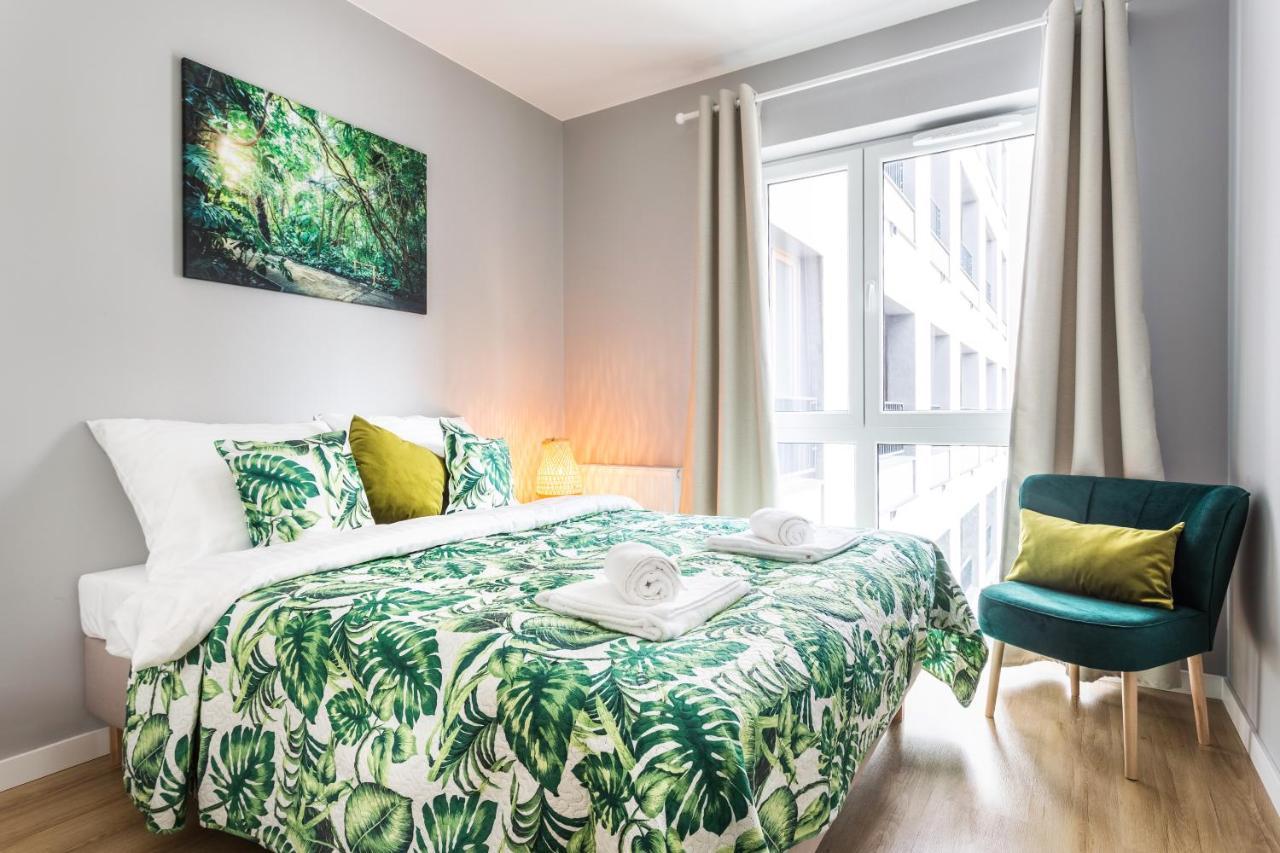 بوزنان H2 Apartment- Gasiorowskich 4 - Parking Podziemny - Self Check In 24H - Mtp Targi - Pkp - Sklep Netto W Budynku المظهر الخارجي الصورة