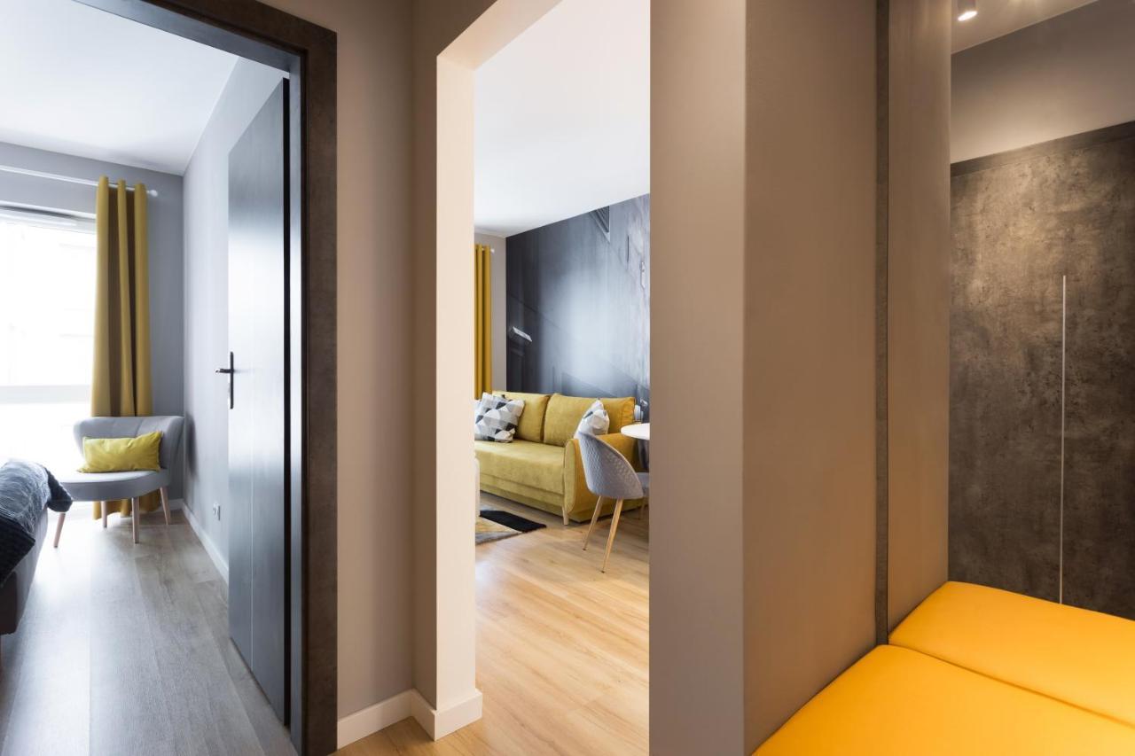 بوزنان H2 Apartment- Gasiorowskich 4 - Parking Podziemny - Self Check In 24H - Mtp Targi - Pkp - Sklep Netto W Budynku المظهر الخارجي الصورة
