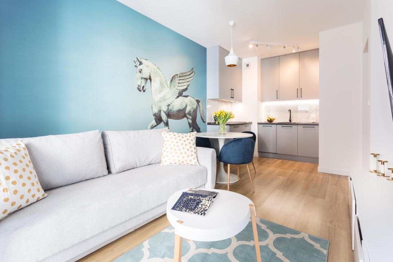بوزنان H2 Apartment- Gasiorowskich 4 - Parking Podziemny - Self Check In 24H - Mtp Targi - Pkp - Sklep Netto W Budynku المظهر الخارجي الصورة