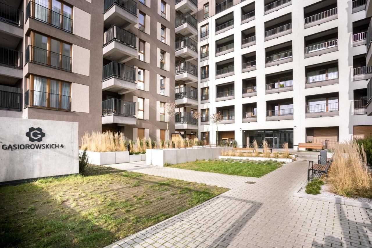 بوزنان H2 Apartment- Gasiorowskich 4 - Parking Podziemny - Self Check In 24H - Mtp Targi - Pkp - Sklep Netto W Budynku المظهر الخارجي الصورة
